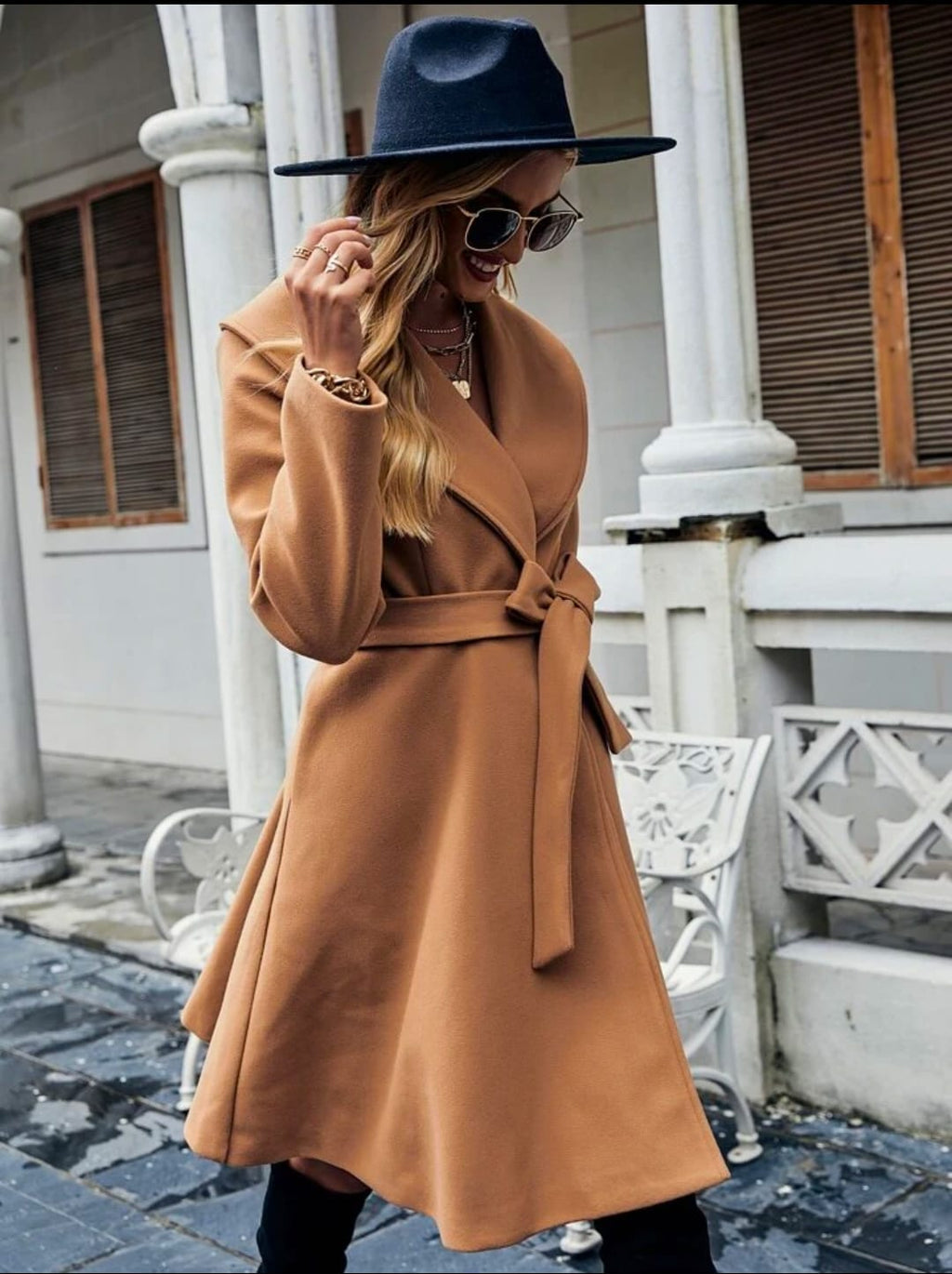 Wool coat for autumn and winter