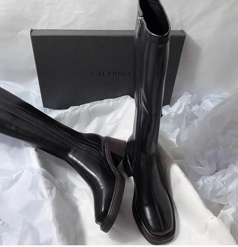 Vintage thick-heeled boots