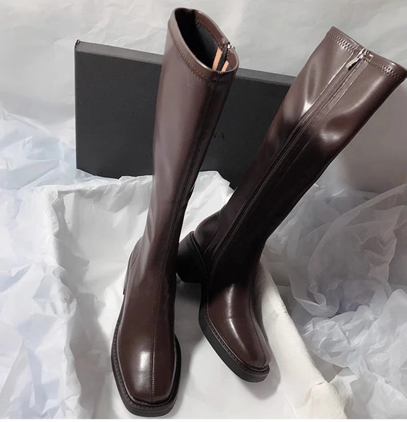 Vintage thick-heeled boots