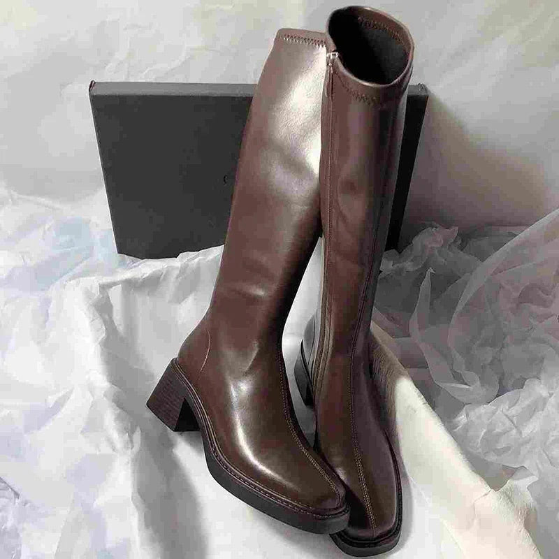 Vintage thick-heeled boots