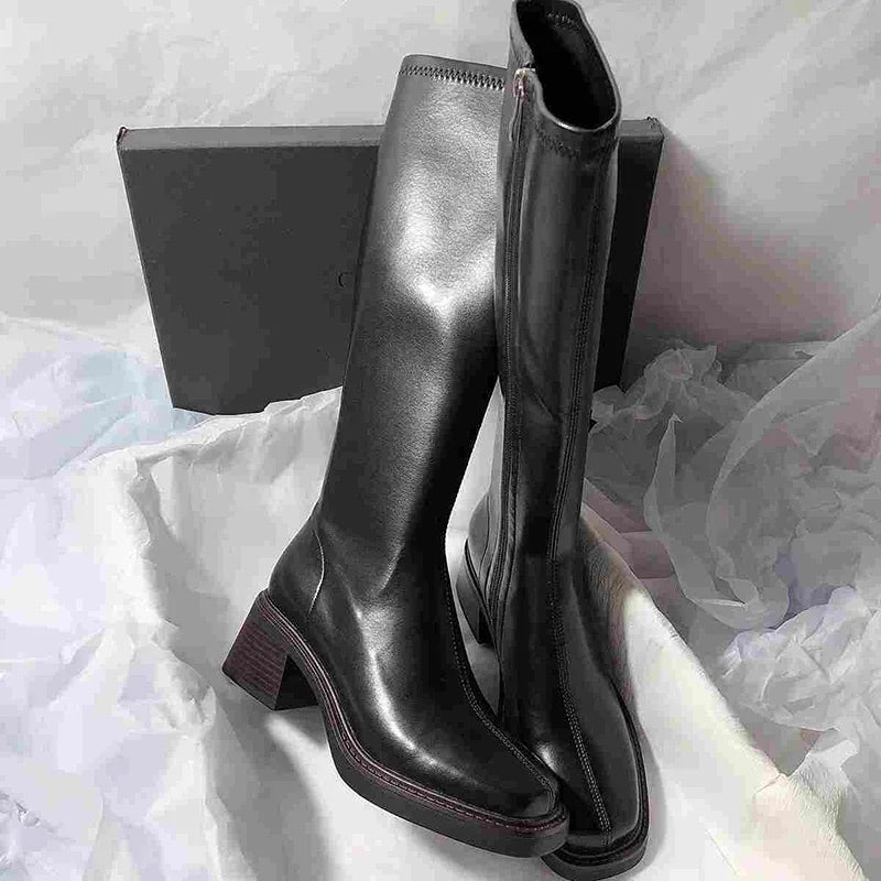 Vintage thick-heeled boots